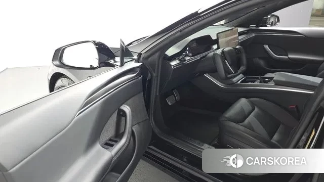 Tesla Model S 2023 Черный из Кореи, фото 2