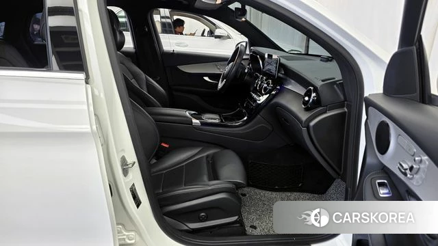 Mercedes-Benz GLC-Class X253 2020 Белый из Кореи, фото 2