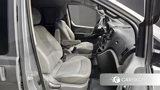 Hyundai The New Grand Starex 2018 Серебряный из Кореи, фото 2