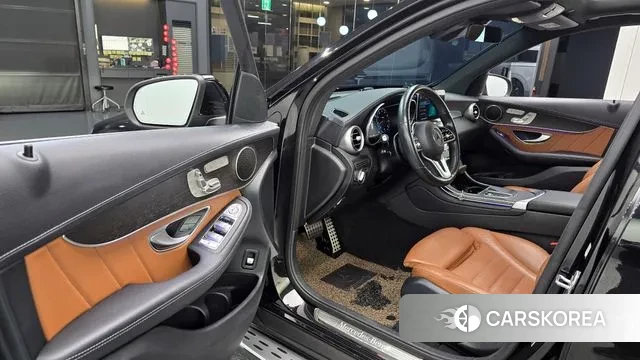 Mercedes-Benz GLC-Class X253 2022 Черный из Кореи, фото 2