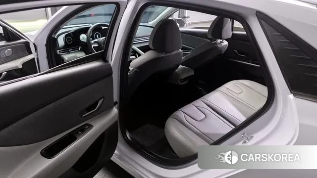 Hyundai Avante Hybrid (CN7) 2021 Белый из Кореи, фото 2