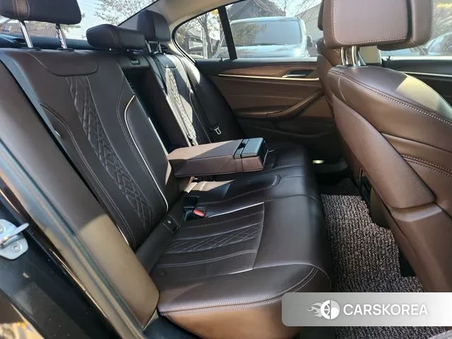 BMW 5 Series (G30) 2019 Серый из Кореи, фото 2