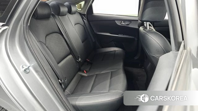 Kia The New K3 2nd generation 2022 Серый из Кореи, фото 2