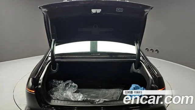 Hyundai Grandeur Hybrid (GN7) 2023 Черный из Кореи, фото 2