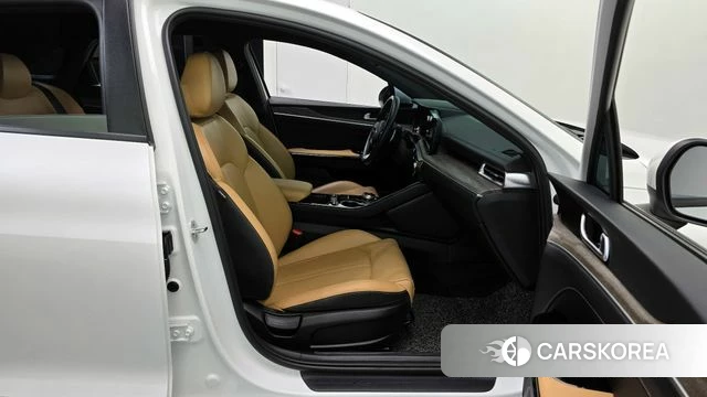 Kia K5 3rd generation 2021 Белый из Кореи, фото 2