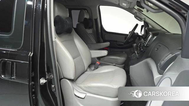 Hyundai The New Grand Starex 2018 Черный из Кореи, фото 2