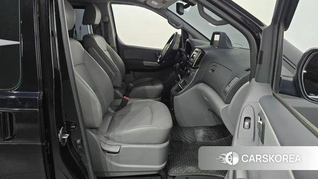 Hyundai The New Grand Starex 2019 Черный из Кореи, фото 2