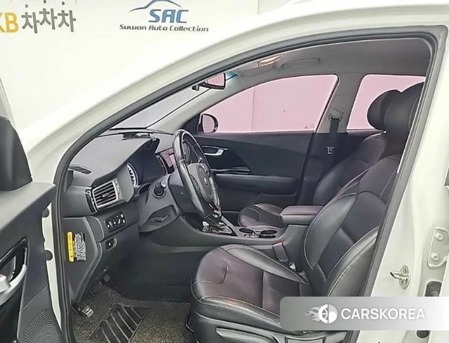 Kia Niro 2019 Белый из Кореи, фото 2