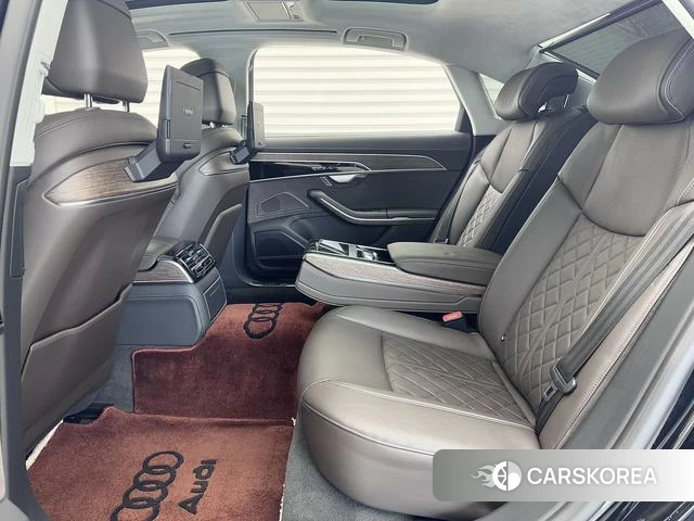 Audi A8 2024 Черный из Китая, фото 2