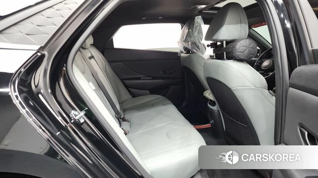 Hyundai The New Avante (CN7) 2023 Черный из Кореи, фото 2