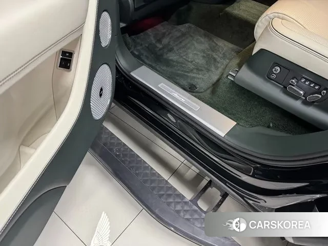 Bentley Bentayga 2024 Темно-зеленый из Кореи, фото 2