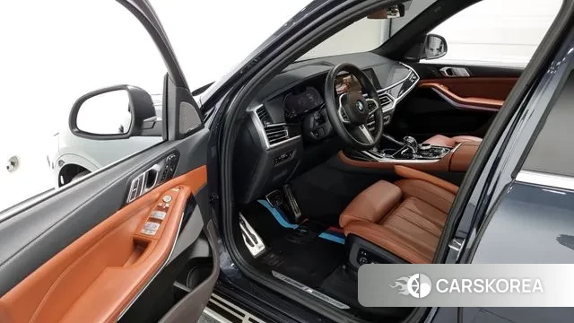 BMW X7 (G07) 2022 Серый из Кореи, фото 2