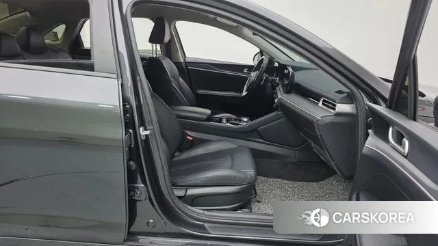 Kia K5 3rd generation 2022 Серый из Кореи, фото 2