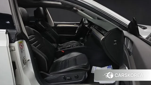 Volkswagen Arteon 2019 Белый из Кореи, фото 2