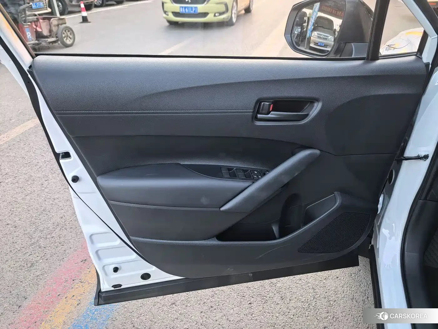 Toyota Corolla 2026 Белый из Китая, фото 2