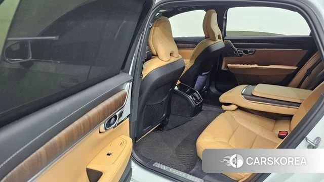 Volvo S90 2023 Белый из Кореи, фото 2