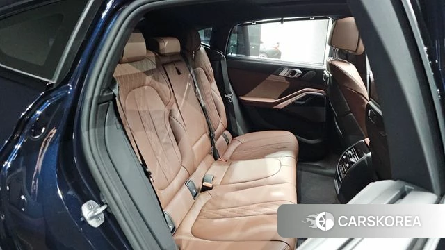 BMW X6 (G06) 2025 Черный из Кореи, фото 2