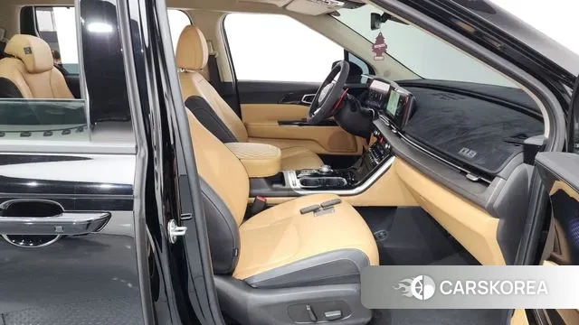 Kia Carnival 4th generation 2023 Черный из Кореи, фото 2