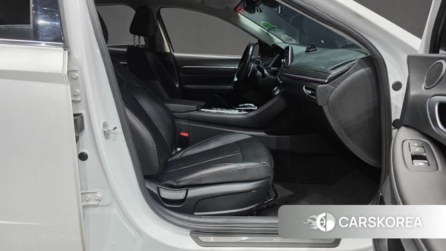 Hyundai Sonata (DN8) 2022 Белый из Кореи, фото 2