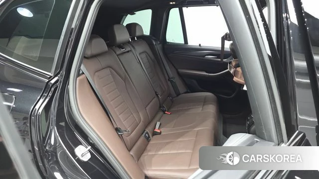 BMW X3 (G01) 2023 Черный из Кореи, фото 2