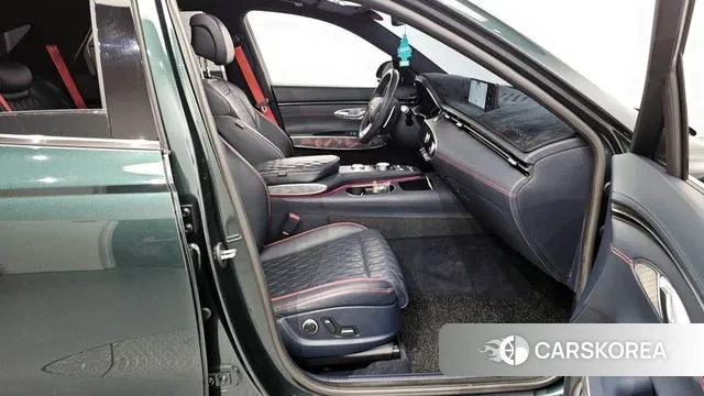 Genesis GV70 2021 Зеленый из Кореи, фото 2