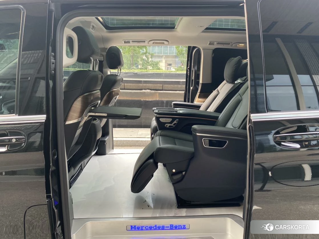 Mercedes-Benz V-Class 2022 Черный из Китая, фото 2