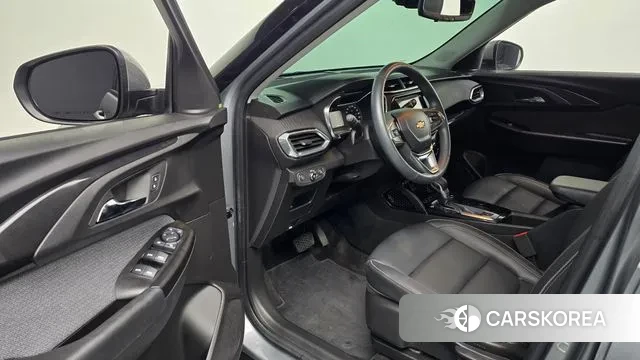 Chevrolet (GM Daewoo) Trailblazer 2023 Серый из Кореи, фото 2