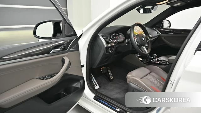 BMW X4M (G02) 2024 Белый из Кореи, фото 2