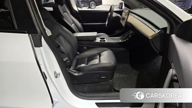 Tesla Model Y 2022 Белый из Кореи, фото 2