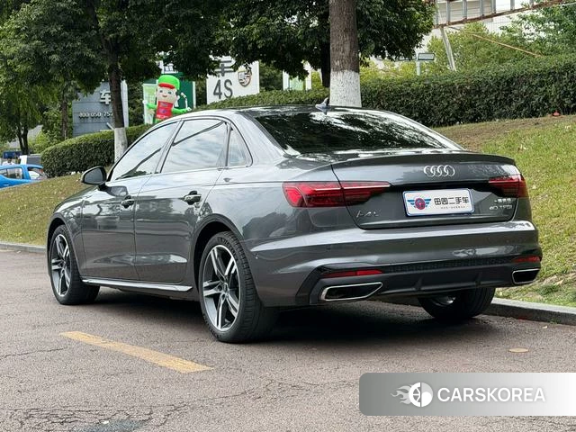 Audi A4L 2023 Темно-серый из Китая, фото 2