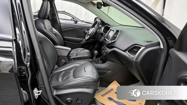 Jeep Cherokee (KL) 2019 Черный из Кореи, фото 2