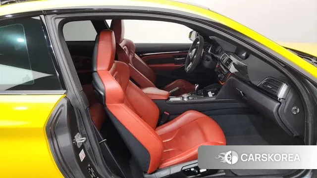 BMW M4 (F82) 2018 Желтый из Кореи, фото 2