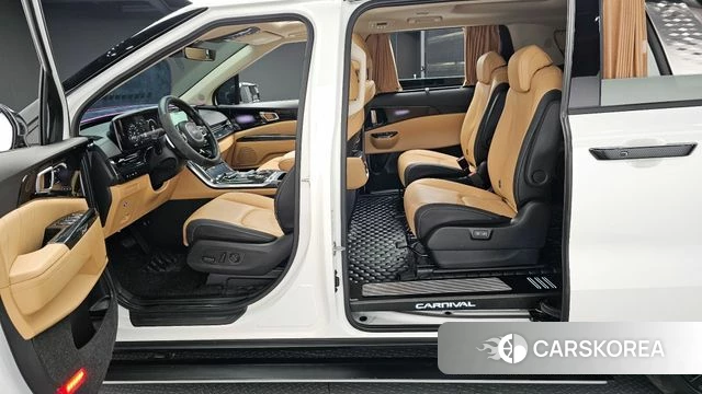 Kia Carnival 4th generation 2023 Белый из Кореи, фото 2