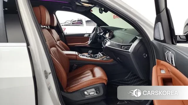 BMW X7 (G07) 2020 Белый из Кореи, фото 2