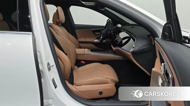 Mercedes-Benz E-Class W214 2024 Белый из Кореи, фото 2