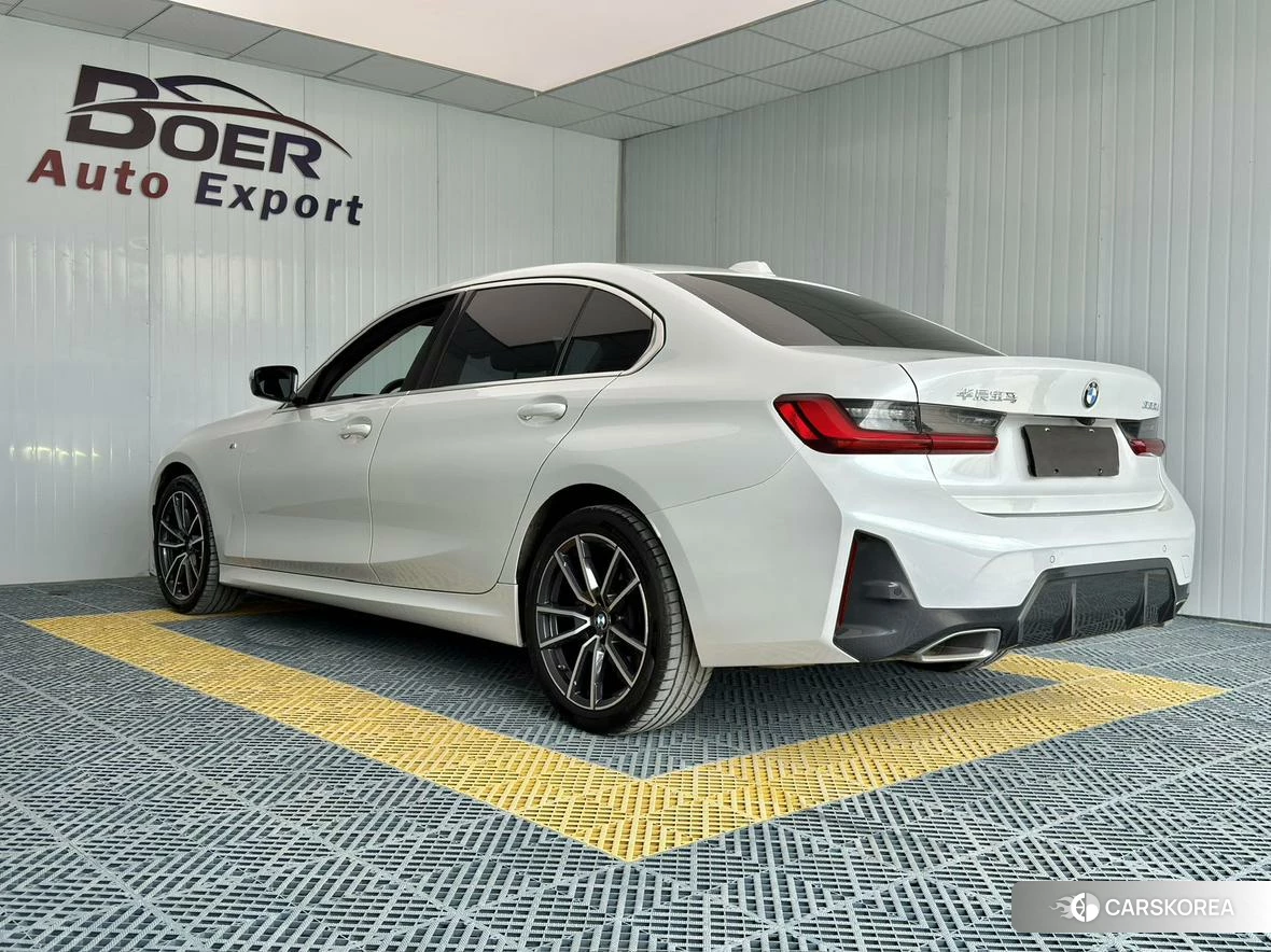 BMW 3 series 2022 Белый из Китая, фото 2