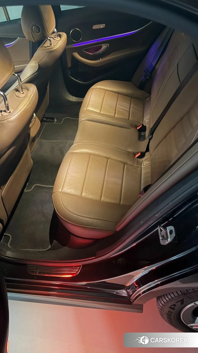Mercedes-Benz E-Class W213 2022 Серый из Кореи, фото 2