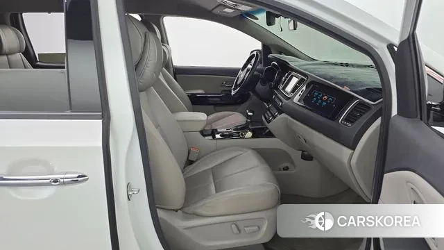 Kia The New Carnival 2018 Белый из Кореи, фото 2