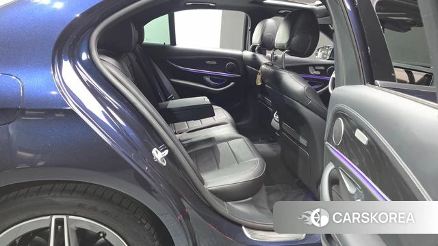 Mercedes-Benz E-Class W213 2022 Синий из Кореи, фото 2