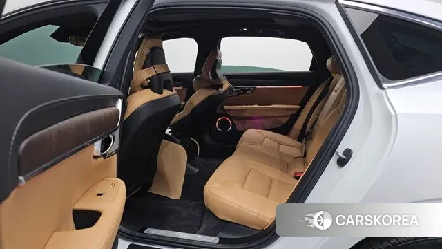 Volvo S90 2025 Белый из Кореи, фото 2