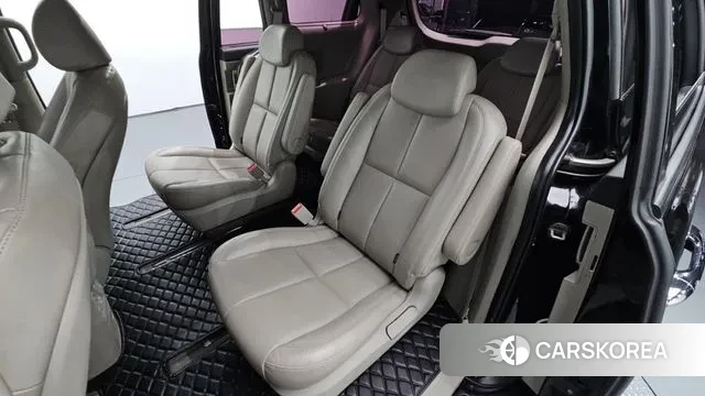 Kia The New Carnival 2018 Черный из Кореи, фото 2