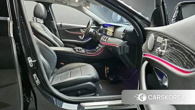 Mercedes-Benz E-Class W213 2020 Черный из Кореи, фото 2