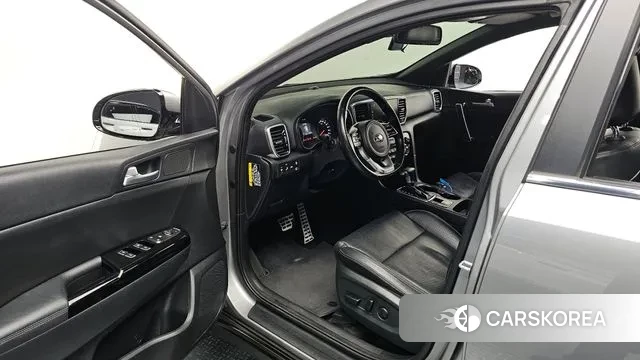 Kia Sportage The Bold 2018 Серебристо-серый из Кореи, фото 2