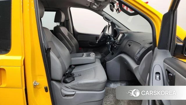 Hyundai The New Grand Starex 2019 Желтый из Кореи, фото 2