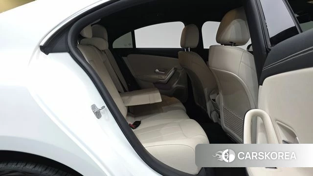 Mercedes-Benz CLA-Class C118 2024 Белый из Кореи, фото 2