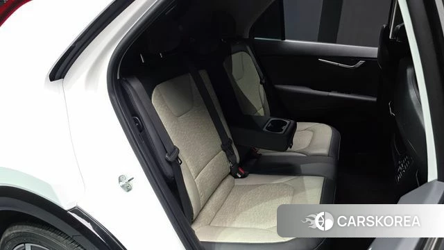 Kia Di Ol Nu Niro 2022 Белый из Кореи, фото 2