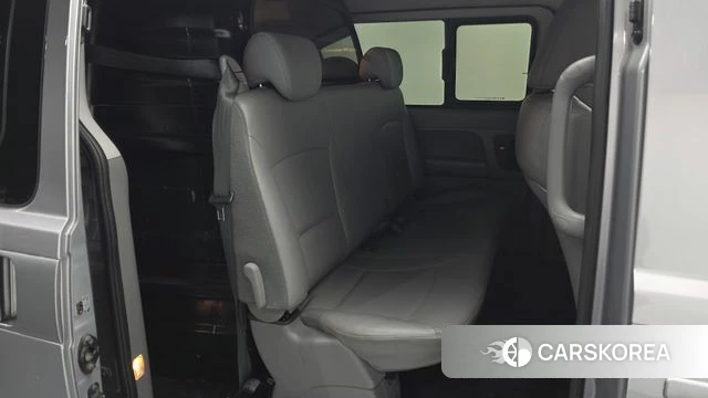 Hyundai The New Grand Starex 2019 Серебристо-серый из Кореи, фото 2