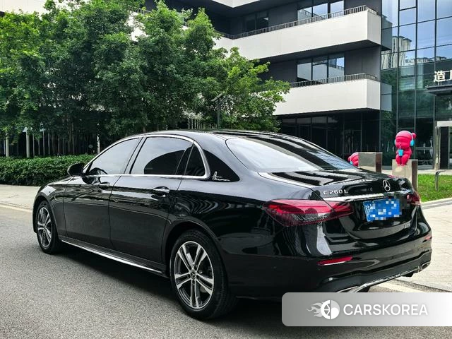 Mercedes-Benz E-class 2023 Черный из Китая, фото 2