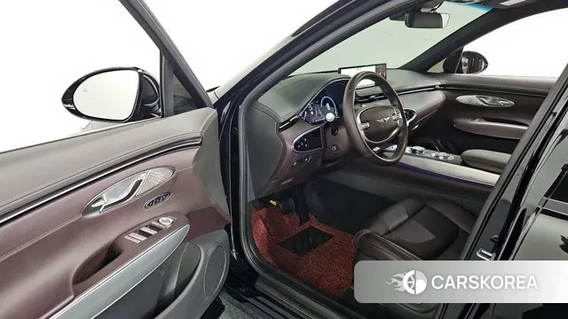 Genesis GV70 2024 Черный из Кореи, фото 2