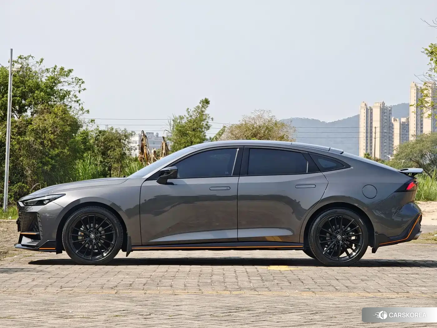 Chang'an Changan UNI-V 2024 Silver/gray из Китая, фото 2
